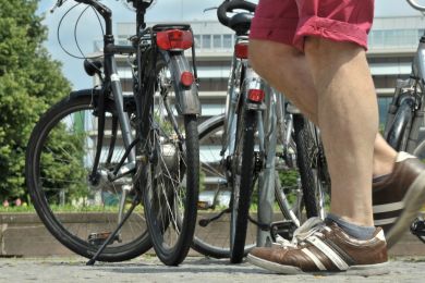 Hans Müller: Fußgänger aus einer anderen Sicht.